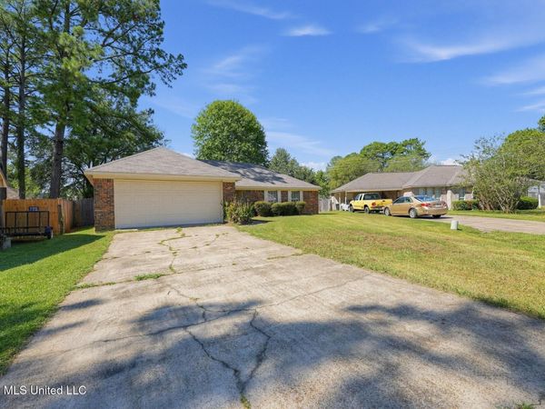 21 Riverview Cove, Byram, MS 39272