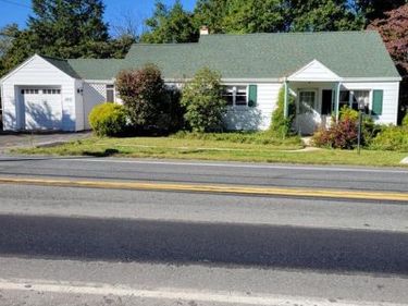 993 GRAVEL PIKE, PALM, PA 18070