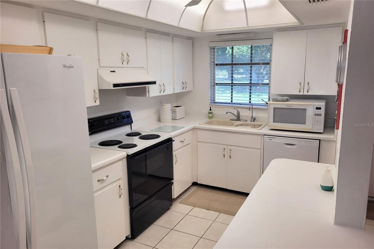 2609 Golf Course Drive , Unit 403, Sarasota, FL 34234 Photo