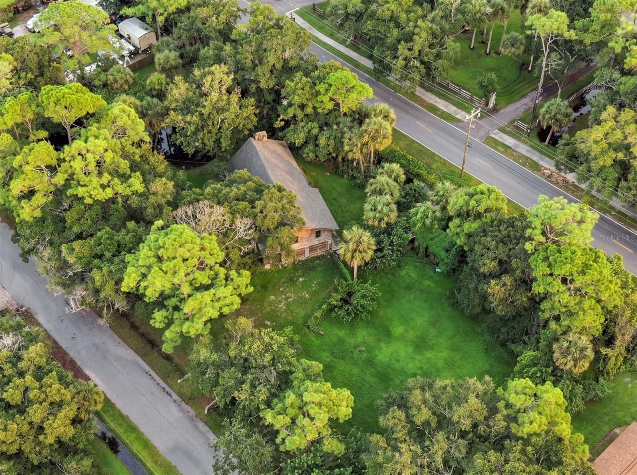 4295 Lakeridge Drive , Melbourne, FL 32934 Photo