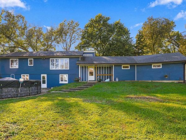 210 N 3Rd Street, Hazleton, IA 50641