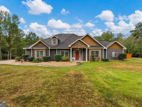 832 Voorhees Road E, Hamilton, GA 31811