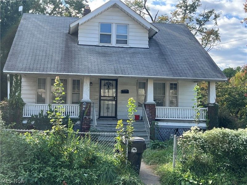 11510 Shadeland Avenue, Cleveland, OH 44108 Photo 2