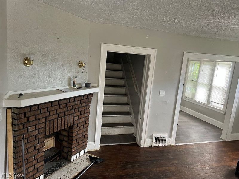 11510 Shadeland Avenue, Cleveland, OH 44108 Photo 3
