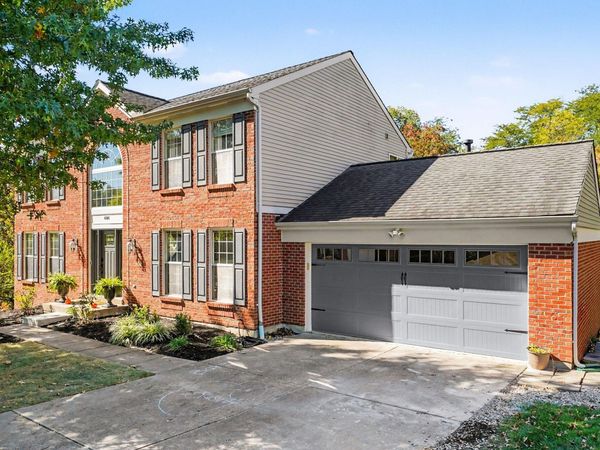 686 Meadow Wood Drive, Crescent Springs, KY 41017