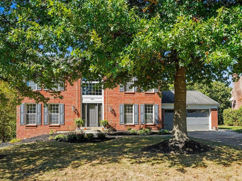 686 Meadow Wood Drive, Crescent Springs, KY 41017 Photo 2
