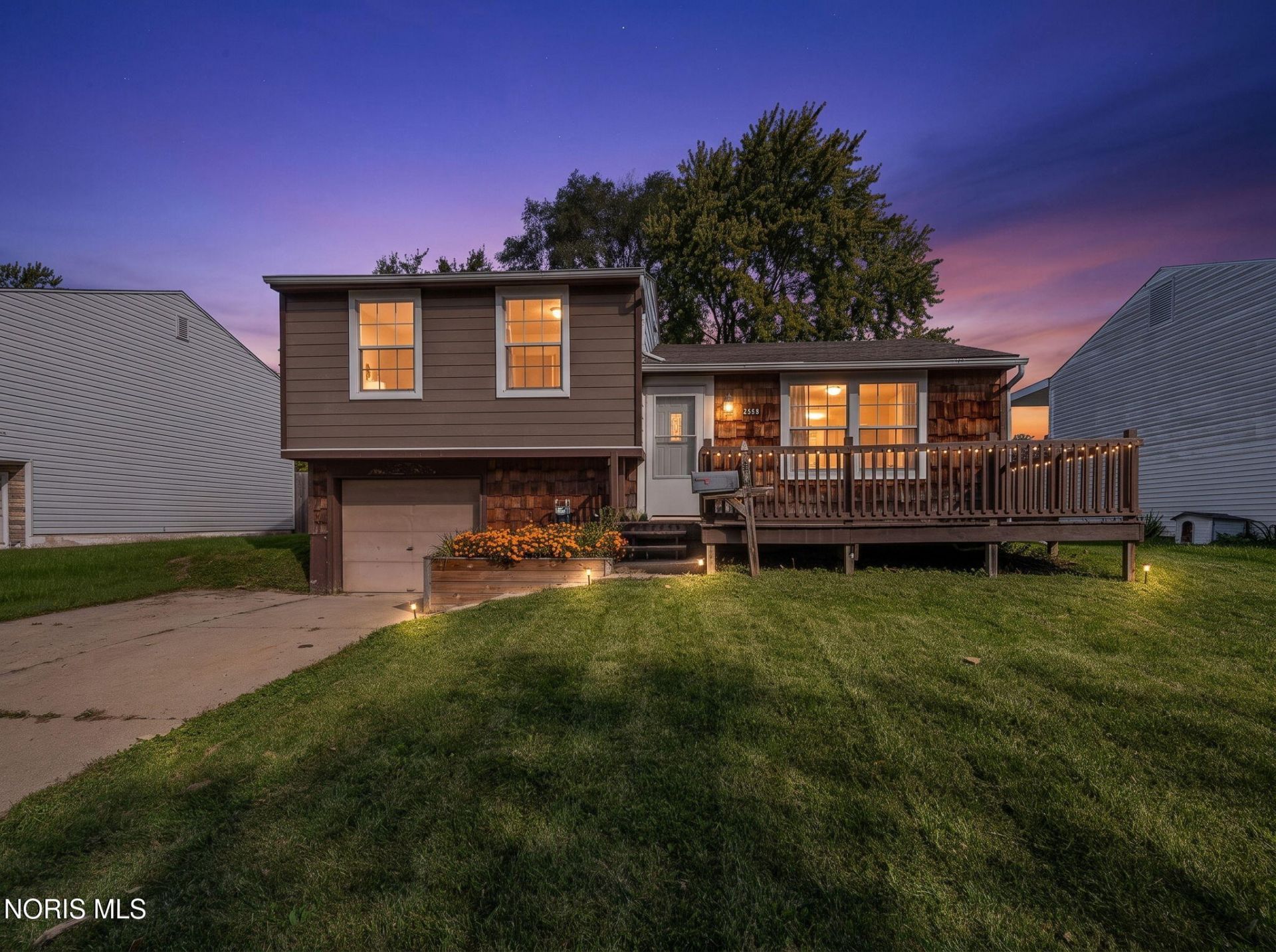 2041 Northridge Drive, Toledo, OH 43611 Main Photo