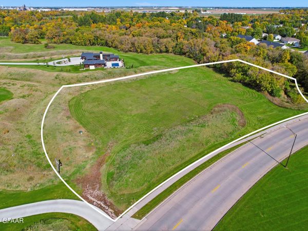 1509 13TH Street SE, East Grand Forks, MN 56721