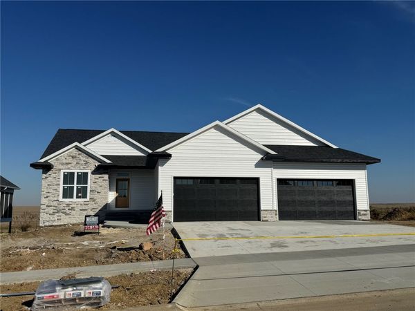 1750 Glen Rock Drive , Marion, IA 52302
