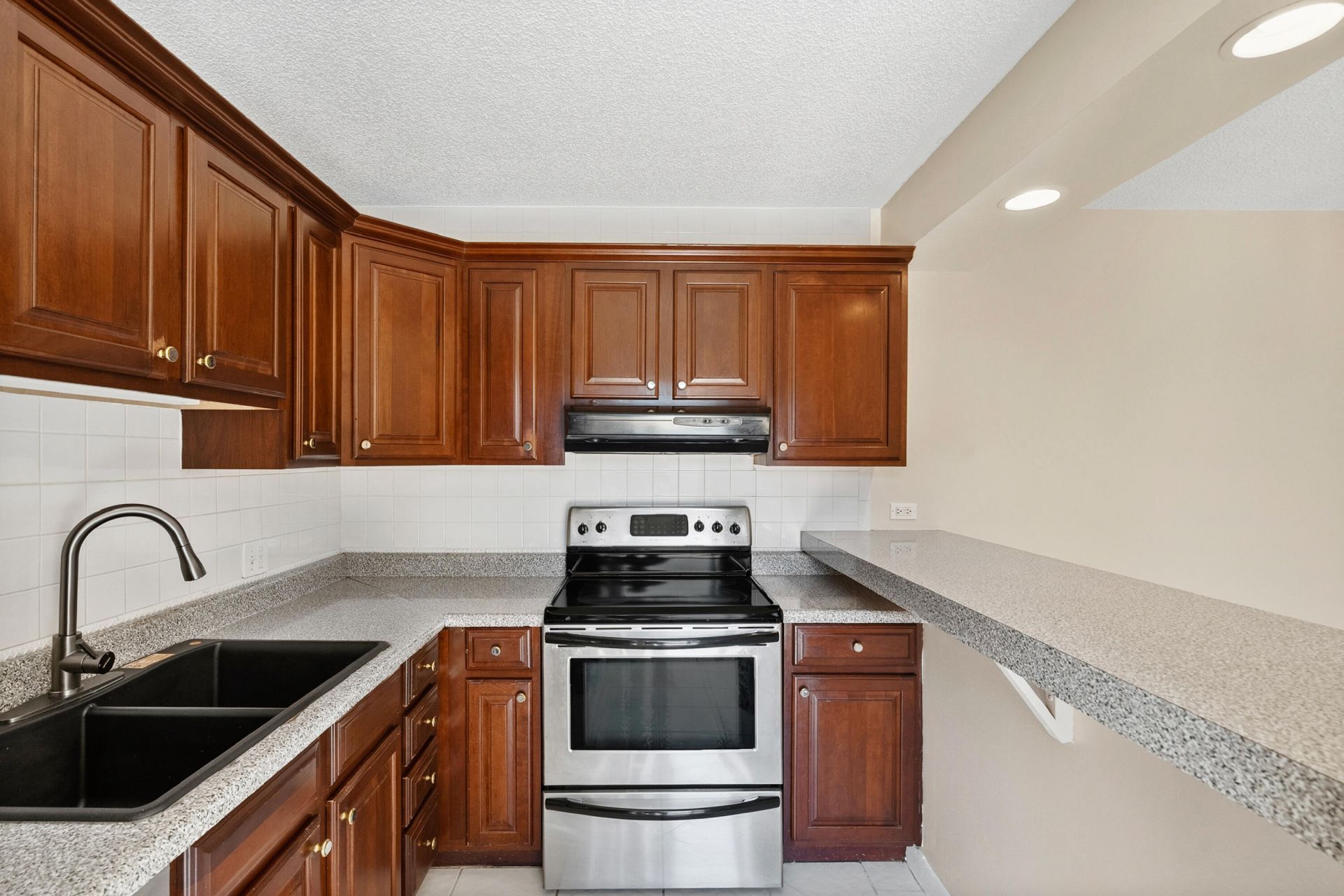6051 SE Riverboat Drive, Unit 821, Stuart, FL 34997 Photo