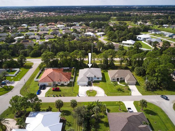 5912 NW Culebra Avenue, Port St. Lucie, FL 34986