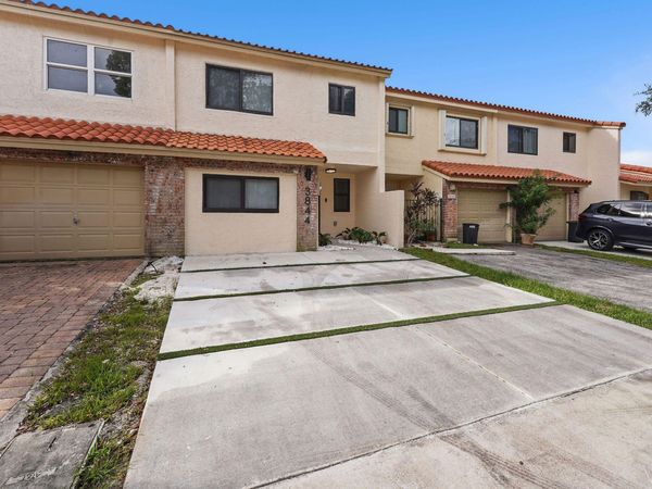 3844 ATLANTA Street, Hollywood, FL 33021