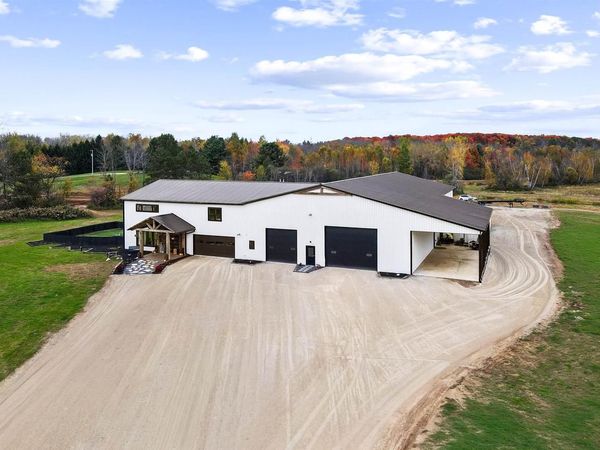 5304 SAMPSON ROAD, Abrams, WI 54101