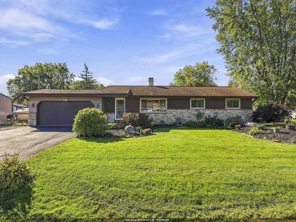 1611 JENNIE STREET, Menasha, WI 54952