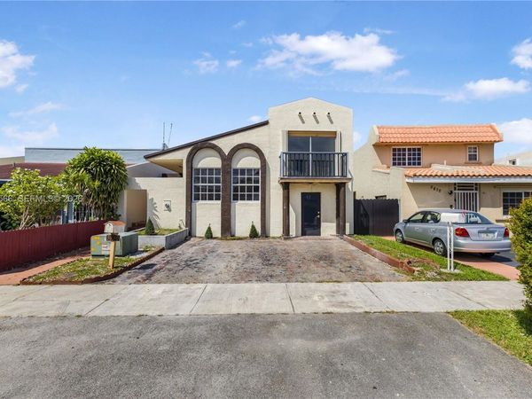 3860 W 10th Ct , Hialeah, FL 33012