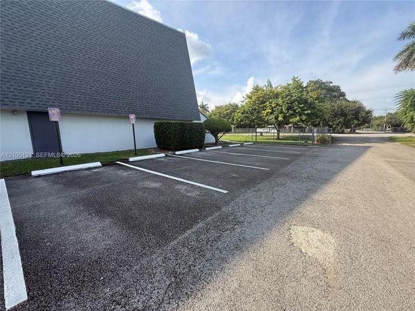 15330 SW 288th St, Homestead, FL 33033
