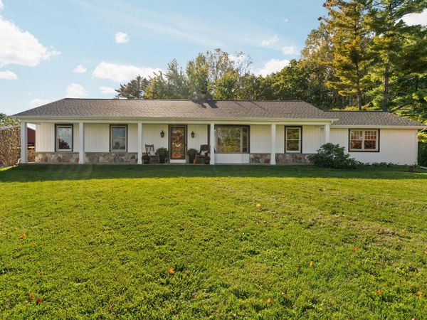 4268 Sherwood Road, Williamston, MI 48895