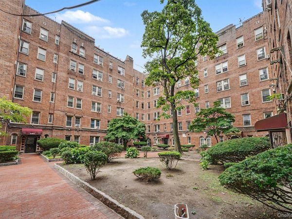 940 grand concourse , Unit 2J, Bronx, NY 10451
