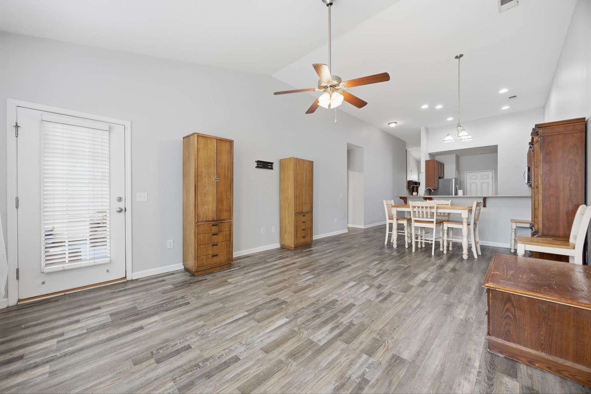 3302 Volterra Way Photo 7