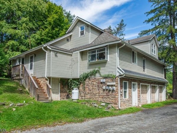 977 Old Foundry Rd, Stillwater, NJ 07860