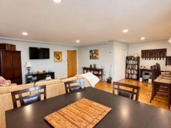 208 Anderson St, Hackensack, NJ 07601