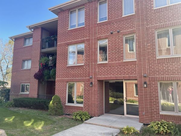 11110 E Cove Circle , Unit 1C, Palos Hills, IL 60465