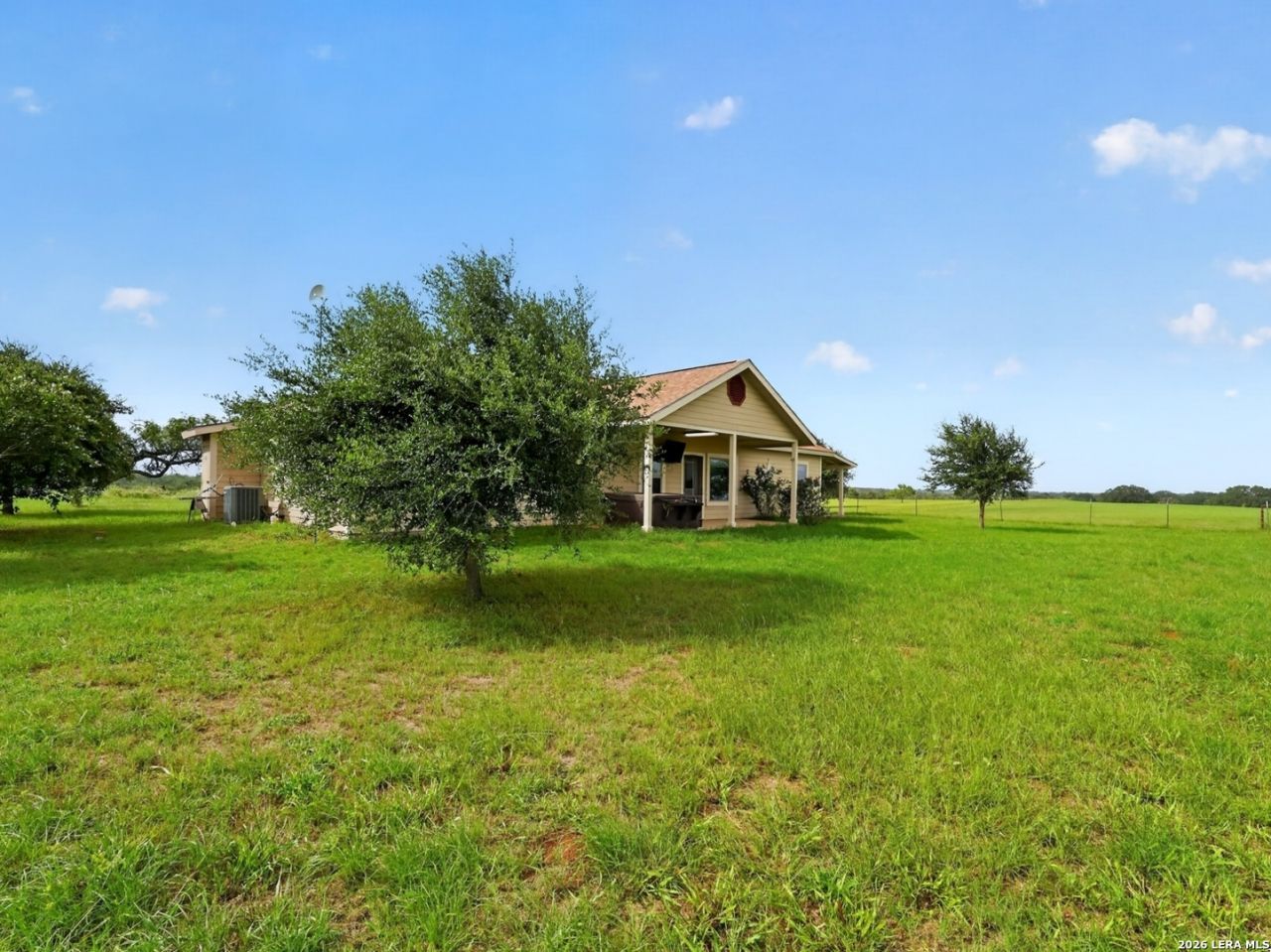 2217 County Road 412, Stockdale, TX 78160 Main Photo
