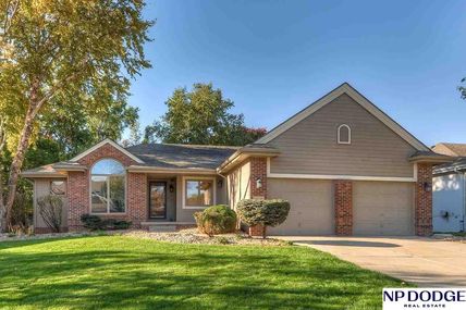 17245 Orchard Avenue, Omaha, NE 68135