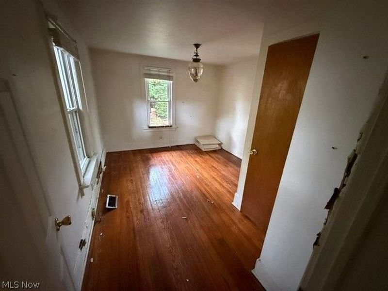 809 Dover Avenue, Dover, OH 44622 Photo 3