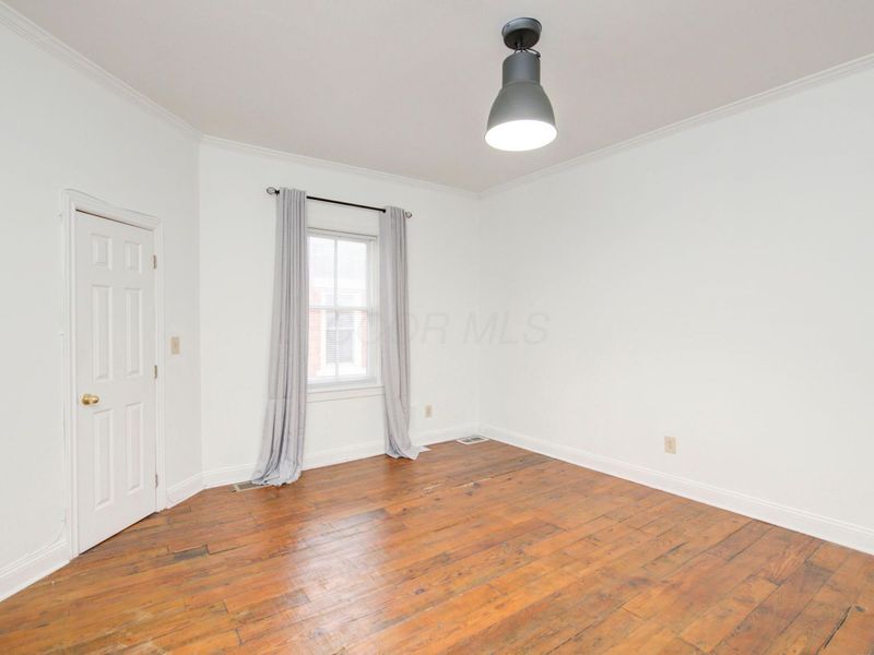 889 1/2 S Front Street , Columbus, OH 43206 Photo 12