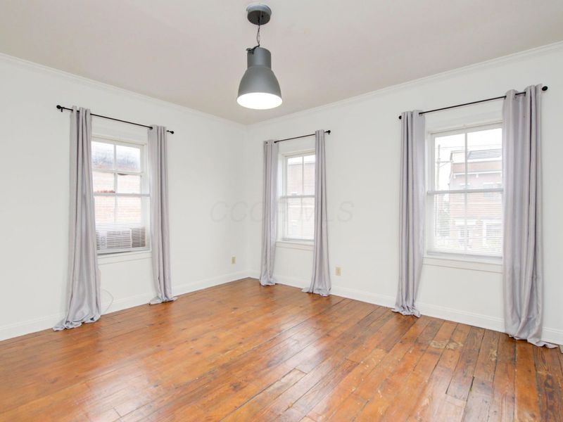 889 1/2 S Front Street , Columbus, OH 43206 Photo 6