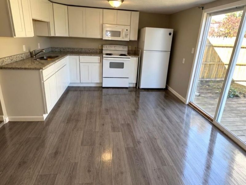 539 E Walnut Street , Lancaster, OH 43130 Photo 3