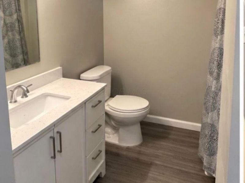 539 E Walnut Street , Lancaster, OH 43130 Photo 5