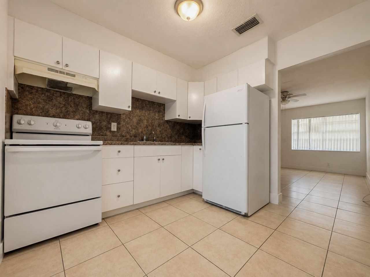 3970 NW 31st Terrace, Lauderdale Lakes, FL 33309 Photo