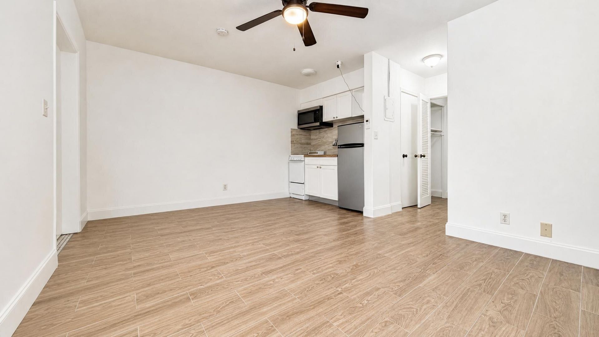 3970 NW 31st Terrace, Lauderdale Lakes, FL 33309 Photo
