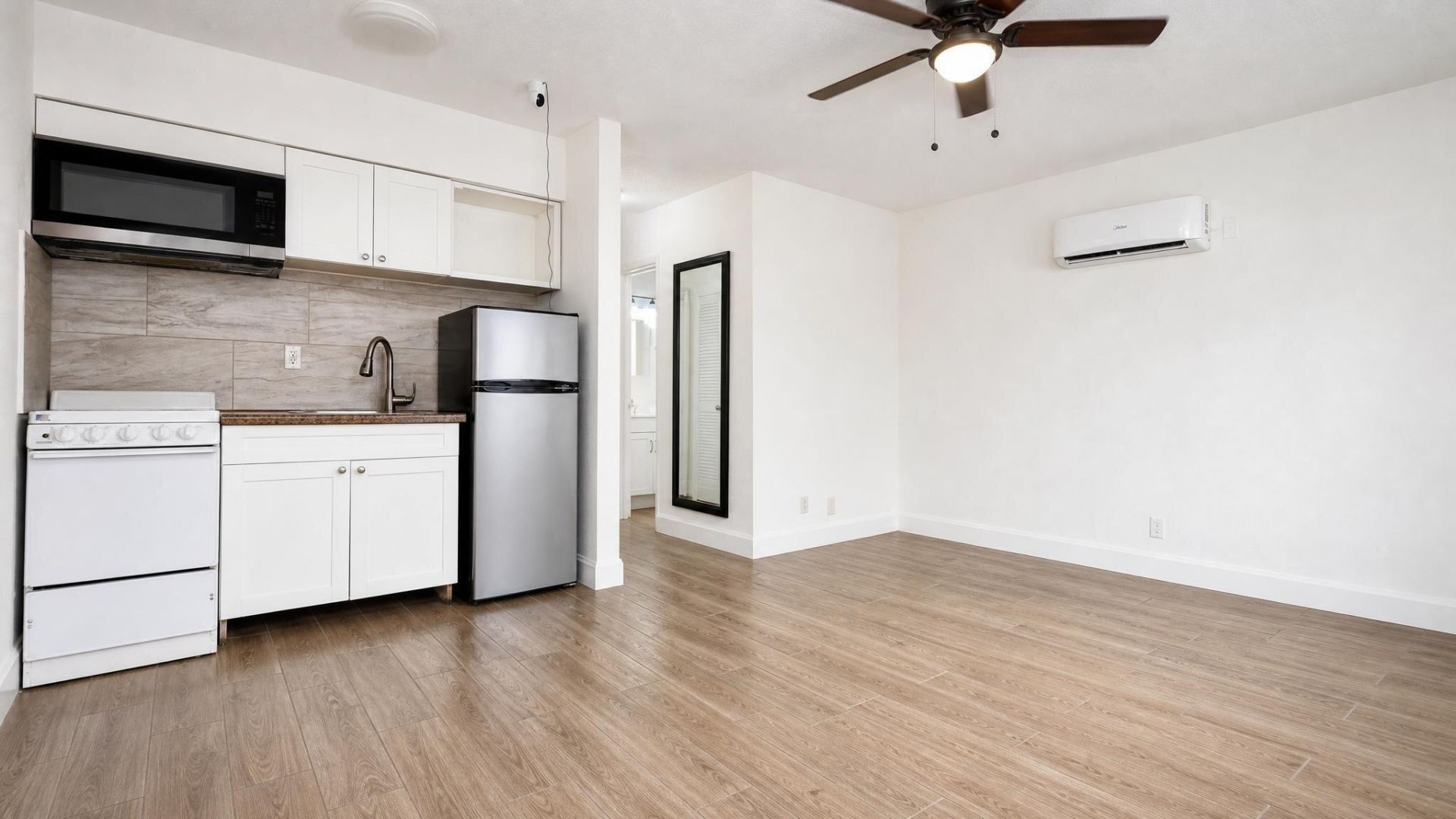 3970 NW 31st Terrace, Lauderdale Lakes, FL 33309 Photo