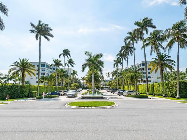 44 COCOANUT Row, Unit 222B, Palm Beach, FL 33480