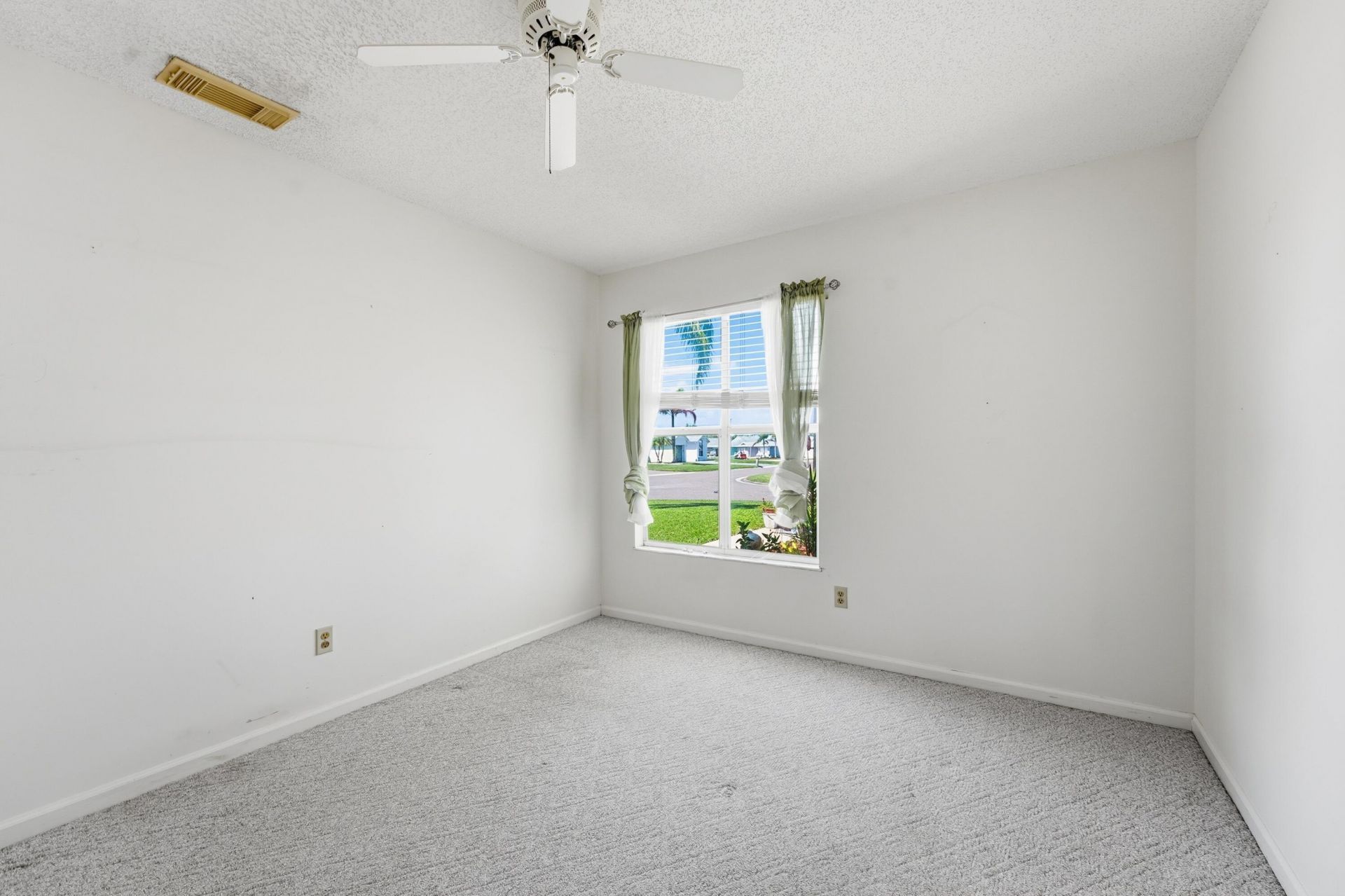 5930 Foxtail Way, Fort Pierce, FL 34982 Photo