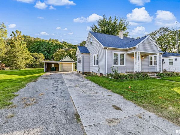 2212 W HEROLD Avenue, West Peoria, IL 61604