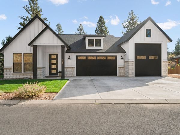 2169 NW Skyline Ranch Road, Bend, OR 97703