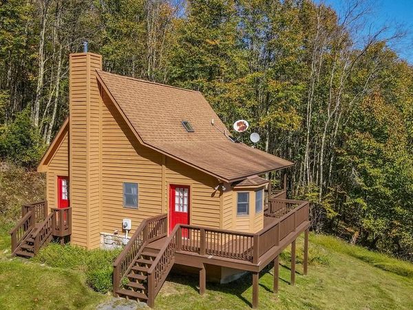 1050 CHRISTOPHER WAY , OAKLAND, MD 21550