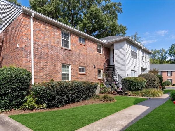 6700 Roswell Road , Unit 15D, Sandy Springs, GA 30328