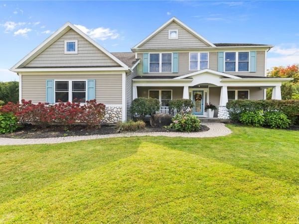 204 Wey Bridge , Camillus, NY 13031