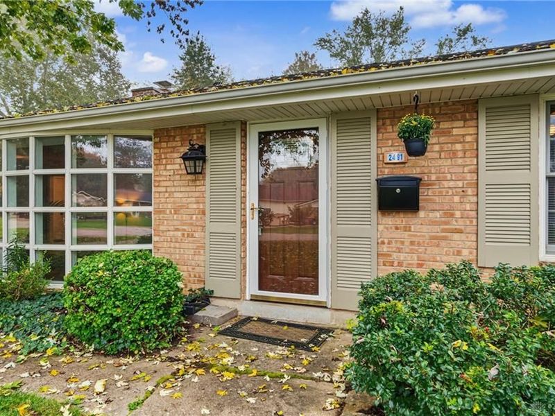 2491 S Linda Drive, Bellbrook, OH 45305 Photo 2