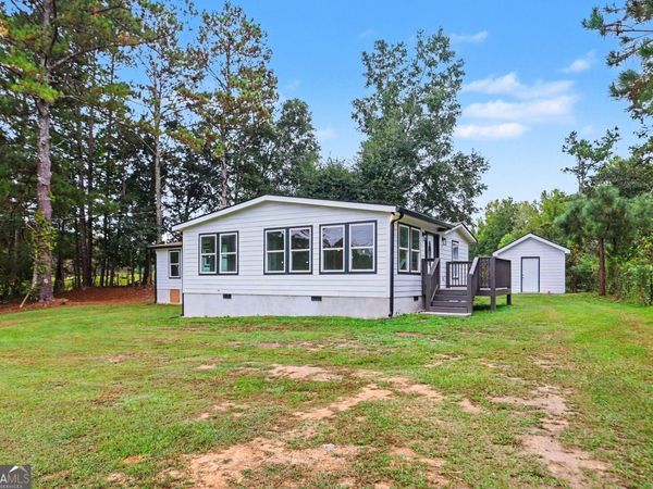 219 Lake Circle, Newnan, GA 30263