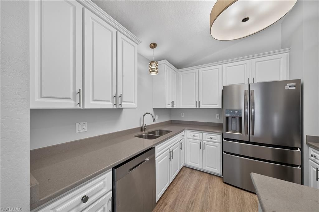 925 SW 47th Ter, Unit 201, Cape Coral, FL 33914 Photo