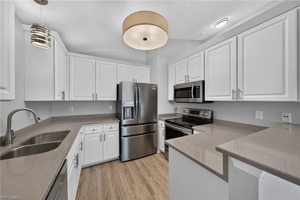925 SW 47th Ter, Unit 201, Cape Coral, FL 33914 Photo