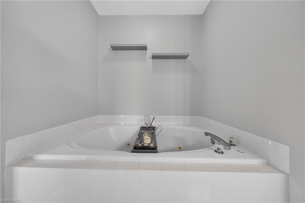 925 SW 47th Ter, Unit 201, Cape Coral, FL 33914 Photo