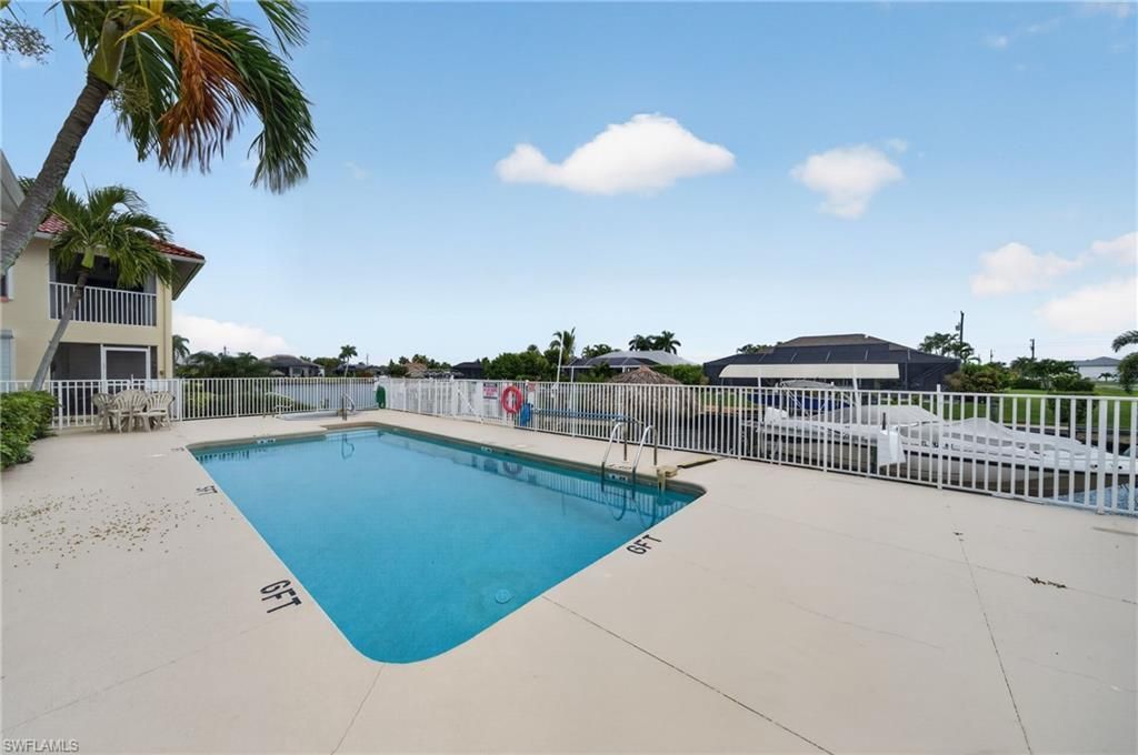 925 SW 47th Ter, Unit 201, Cape Coral, FL 33914 Photo