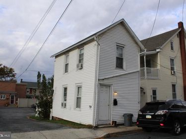 148 CHERRY STREET, EPHRATA, PA 17522